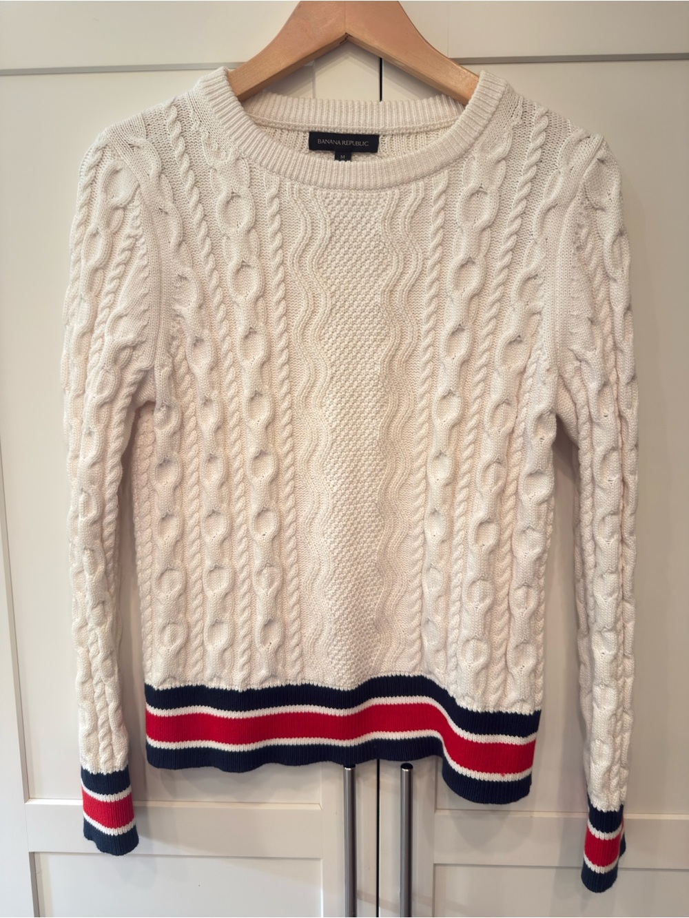 Banana Republic Cream Cable Knit Sweater Red Navy Varsity Stripe Medium